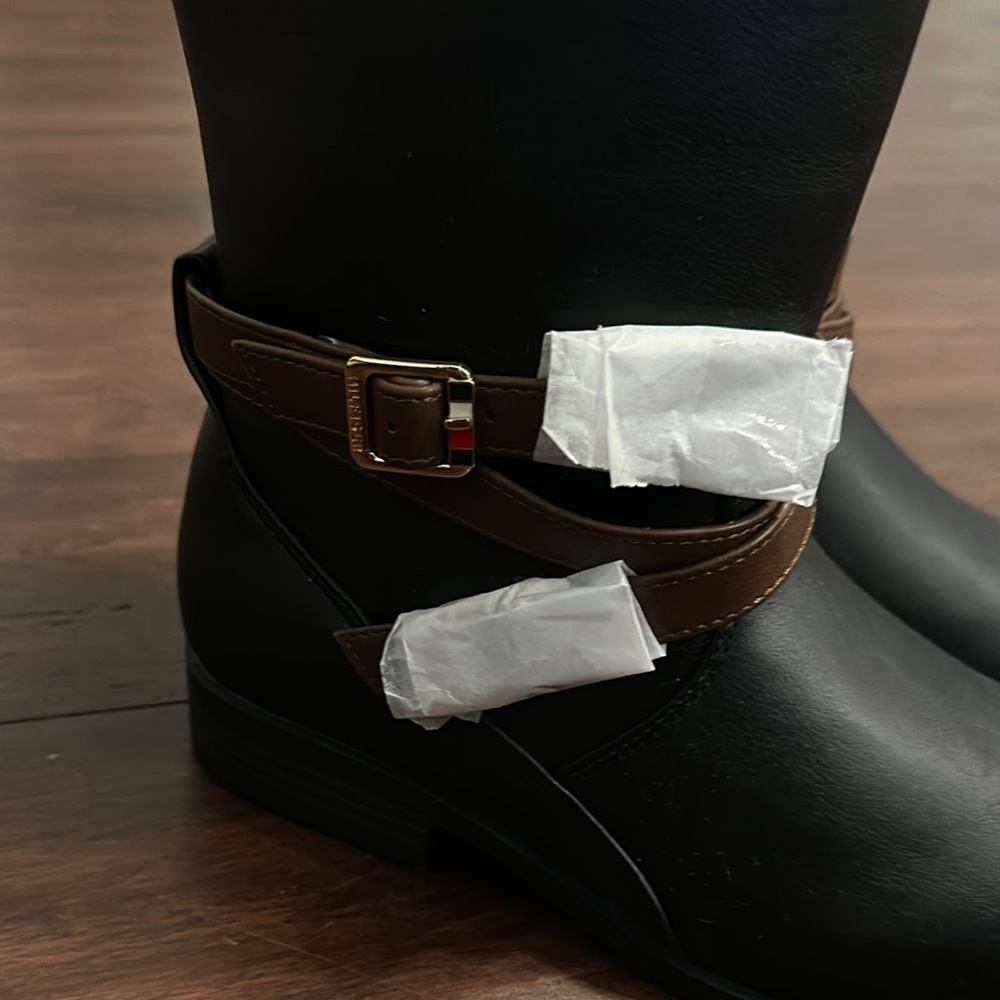 Tommy Hilfiger Black and Brown Knee High Boots NWOT - Picture 2 of 8